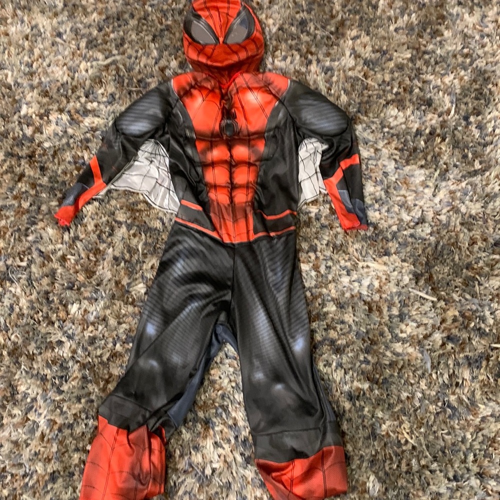 Spider-Man costume size 6/7